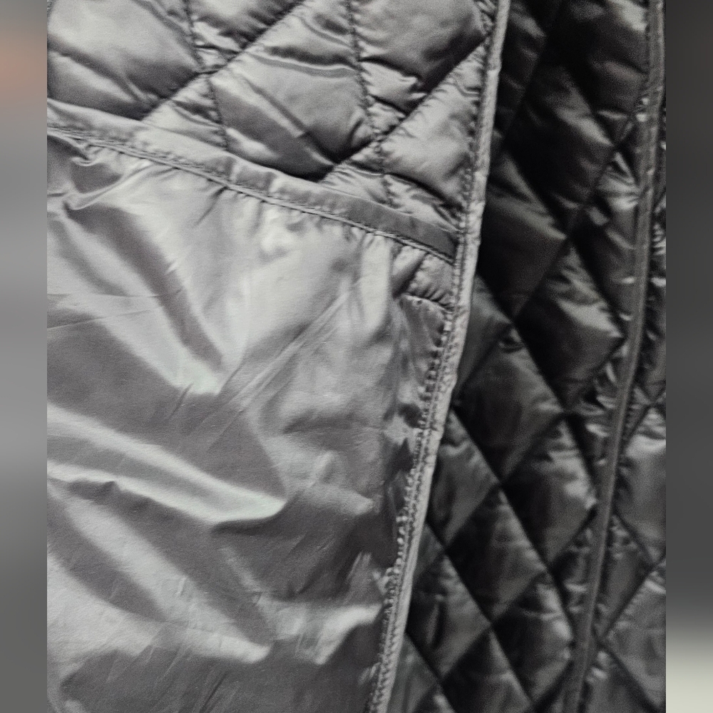 Bernardo Black Puffer Jacket with Quilted Design - Picture 9 of 16